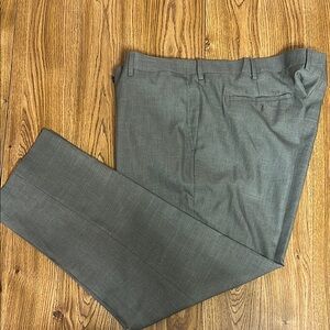 Men's Classic Gray Polyester dress slacks 44x 30 Pants